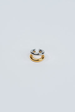 Ear Cuff mit zwei Ringen Edelstahl Bicolor Silber Gold von vorne