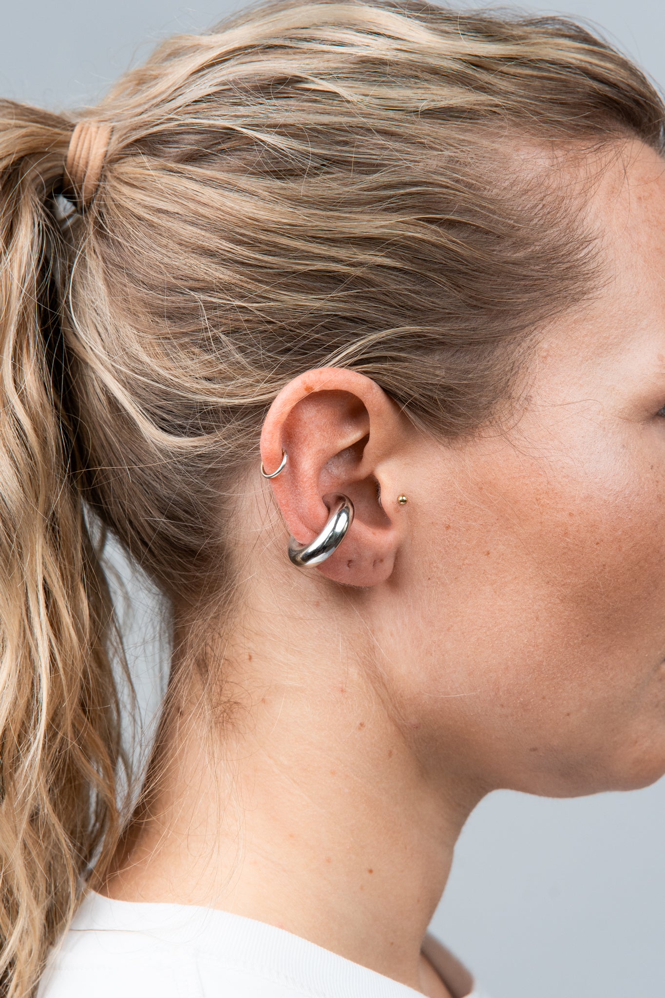Earcuff Rund Medium Edelstahl Silber seitlich