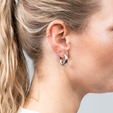 Hoops Basic Ohrring Groß Silber seitlich