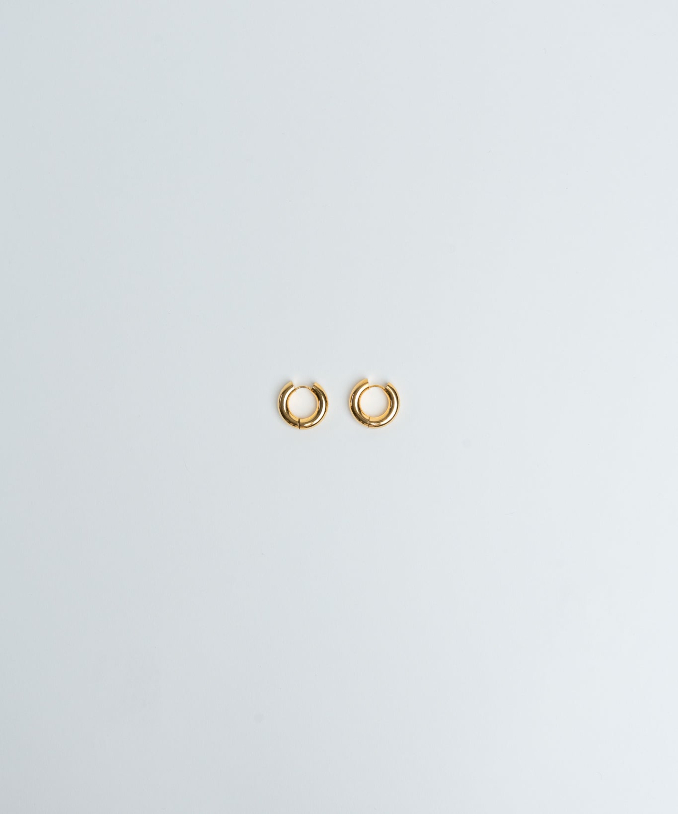 Hoops Basic Ohrring Medium Gold Plain