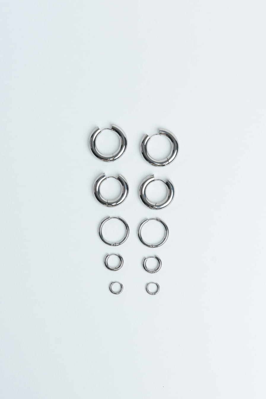 Hoops Basic Ohrring Maxi Silber ohne Model
