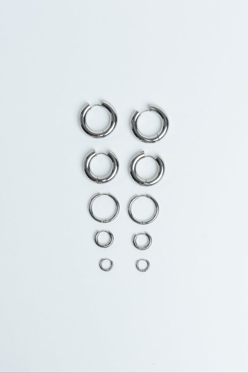 Hoops Basic Ohrring Klein Silber ohne Model