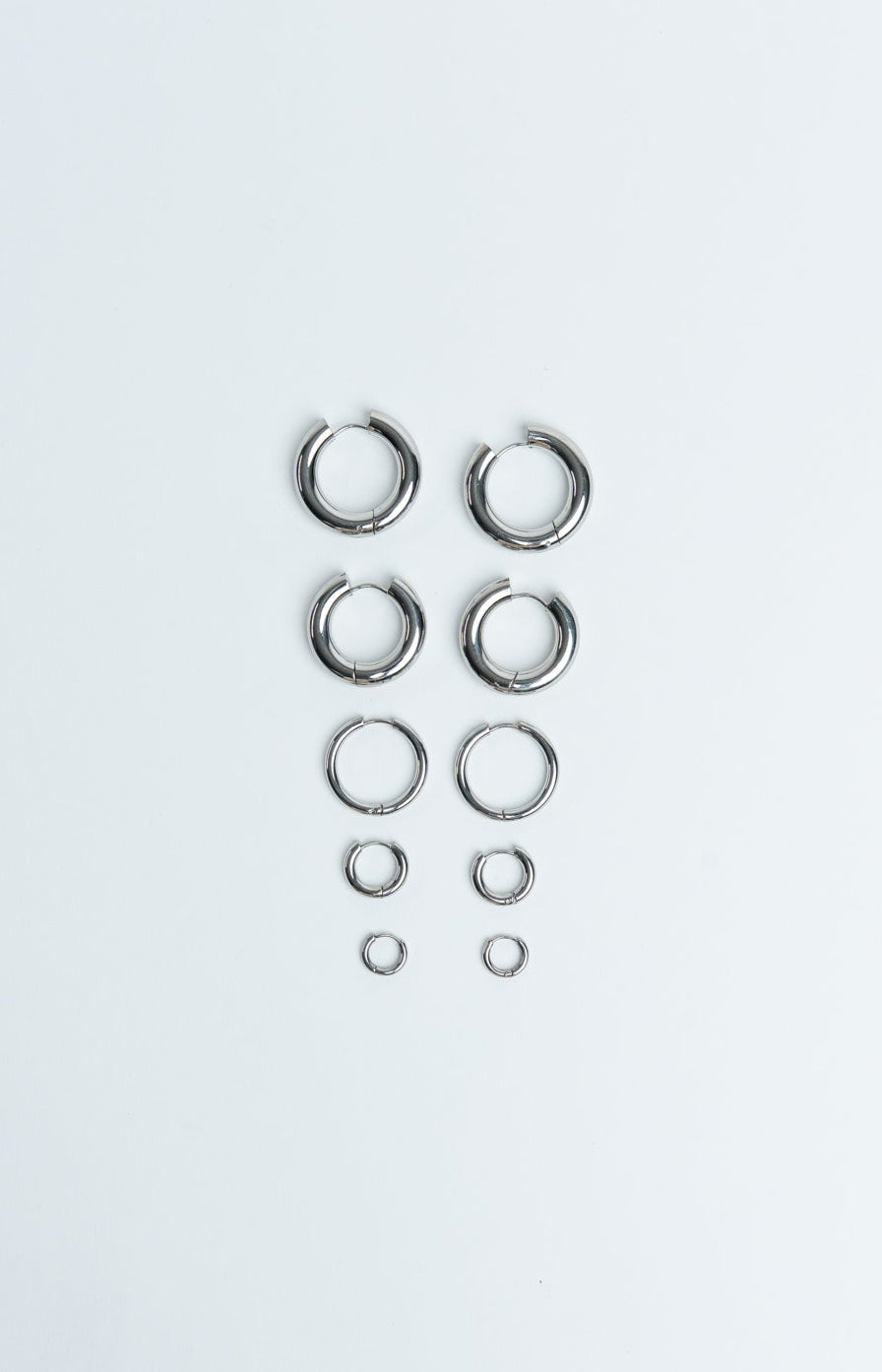 Hoops Basic Ohrring Medium Dünn Silber ohne Model
