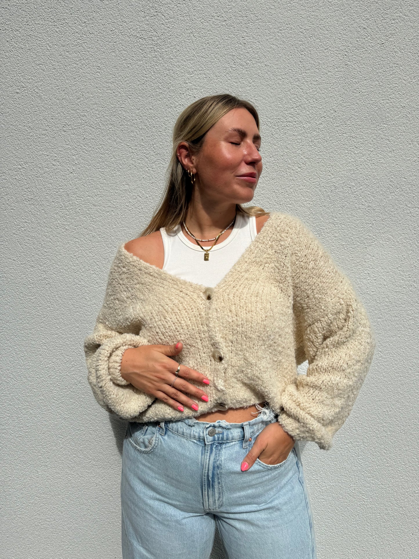 Strickjacke Bouclé Alpaka Beige