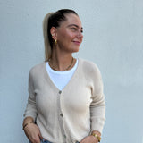 Strickjacke Perlmuttknöpfe Alpaka Beige